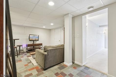 16 Jones Place West Orange NJ 07052