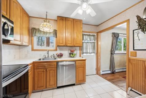77 Brooklyn Road Stanhope NJ 07874