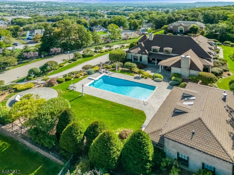 15 Mountainview Court Totowa NJ 07512