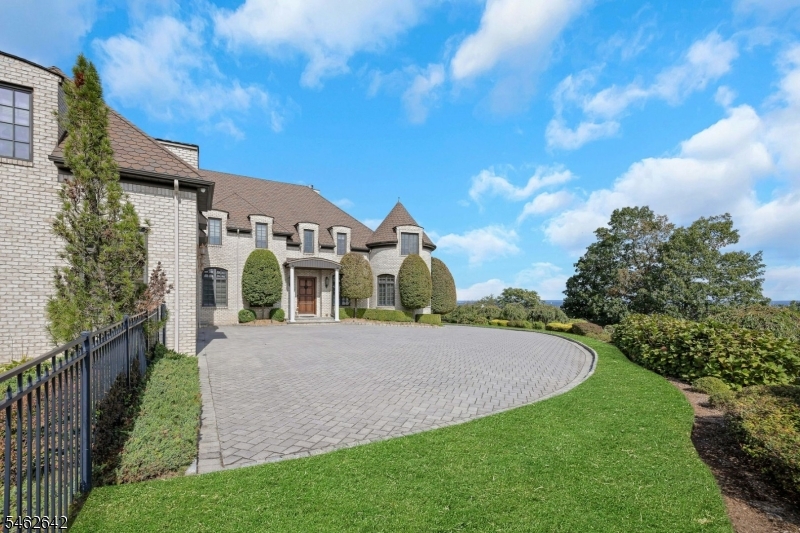 15 Mountainview Court Totowa NJ 07512