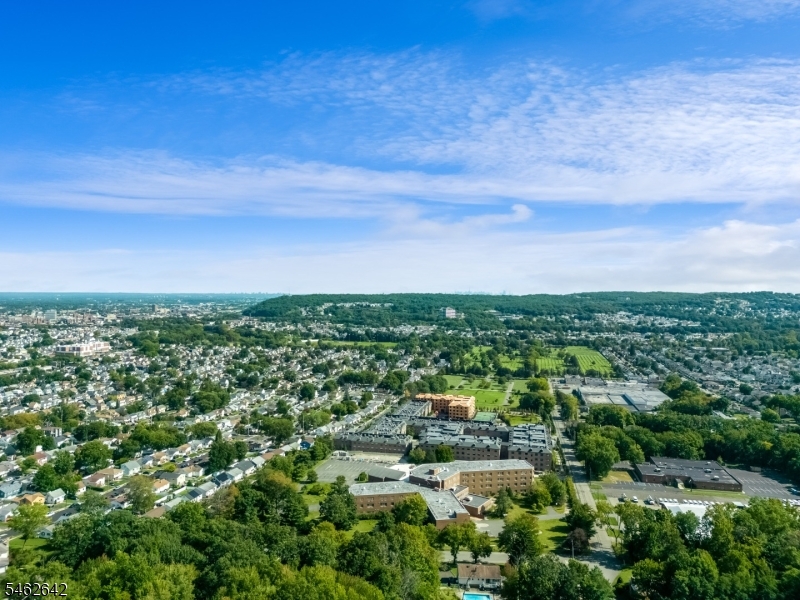 15 Mountainview Court Totowa NJ 07512