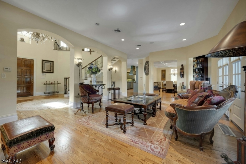 15 Mountainview Court Totowa NJ 07512
