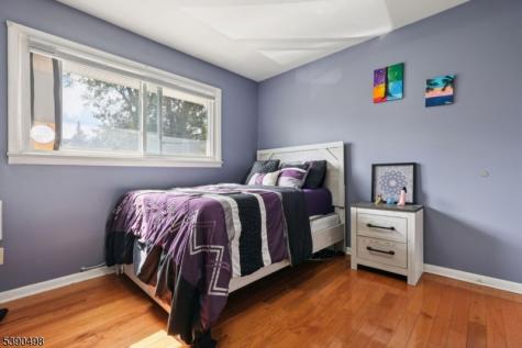 657 Barron Avenue Woodbridge NJ 07095