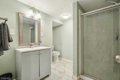 657 Barron Avenue Woodbridge NJ 07095