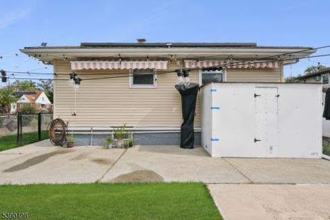 657 Barron Avenue Woodbridge NJ 07095