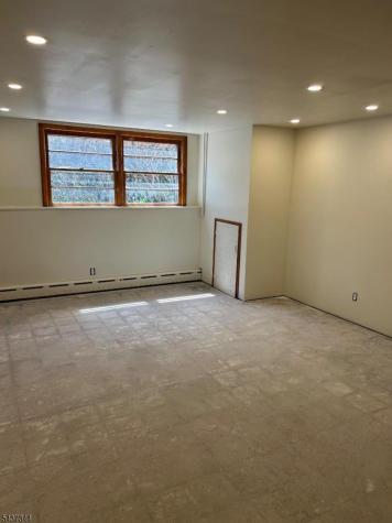 71 Walnut Avenue Franklin NJ 08873