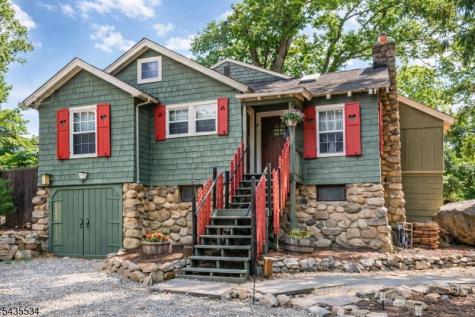 7 Woodbine Lane Sparta NJ 07871
