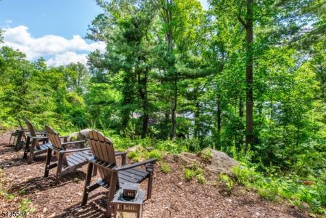 7 Woodbine Lane Sparta NJ 07871