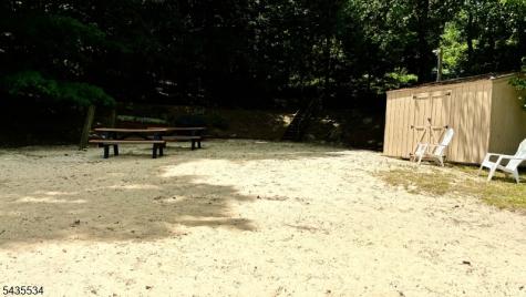 7 Woodbine Lane Sparta NJ 07871