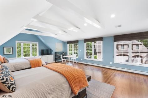 23 Saddle Hill Road Mendham NJ 07931