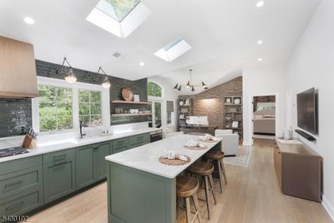 23 Saddle Hill Road Mendham NJ 07931