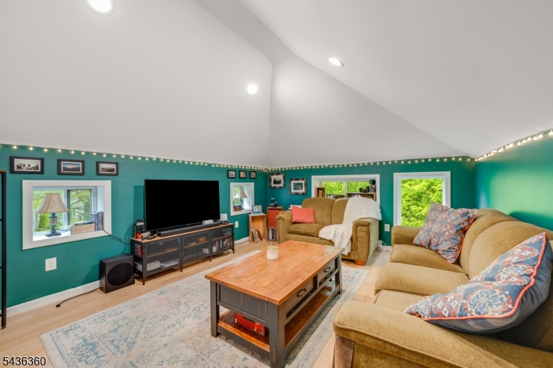 22 Paddock Avenue Vernon NJ 07422