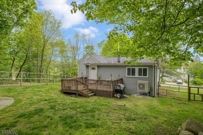 22 Paddock Avenue Vernon NJ 07422