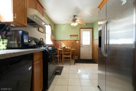 3 6TH Avenue Wanaque NJ 07420