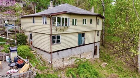 167 Lakeside Drive W Liberty NJ 07823