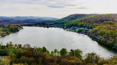 167 Lakeside Drive W Liberty NJ 07823
