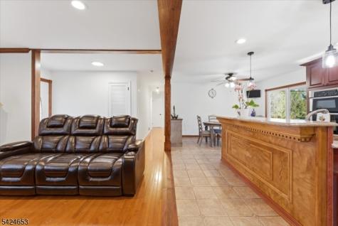 16 Hogback Road Franklin NJ 08867