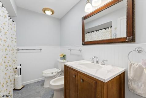 16 Hogback Road Franklin NJ 08867