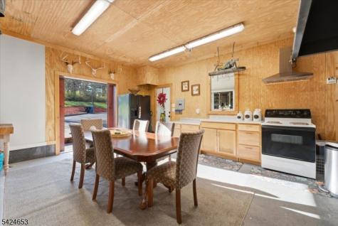 16 Hogback Road Franklin NJ 08867