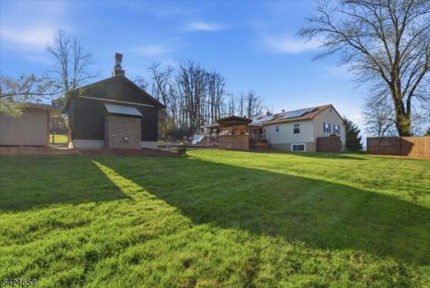 16 Hogback Road Franklin NJ 08867