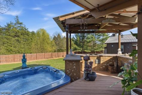16 Hogback Road Franklin NJ 08867