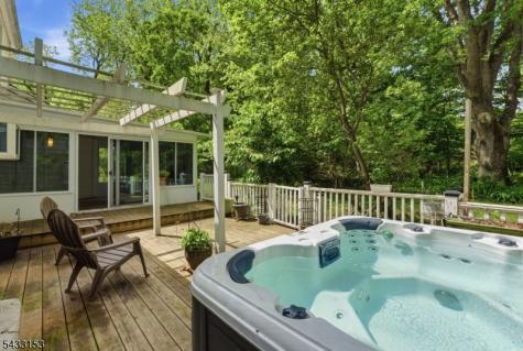 10 Liberty Woods Drive Liberty NJ 07838