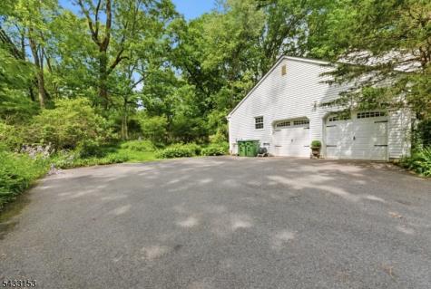 10 Liberty Woods Drive Liberty NJ 07838