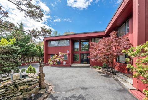 84 Bogerts Mill Road Harrington Park NJ 07640