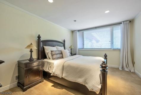 84 Bogerts Mill Road Harrington Park NJ 07640