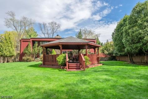 84 Bogerts Mill Road Harrington Park NJ 07640
