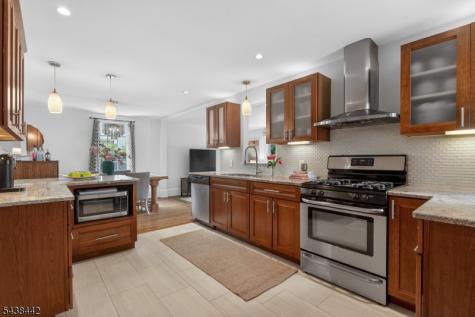 14 Gray Street Montclair NJ 07042