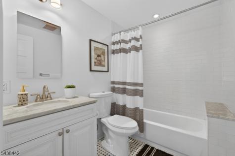 14 Gray Street Montclair NJ 07042