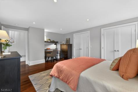 14 Gray Street Montclair NJ 07042