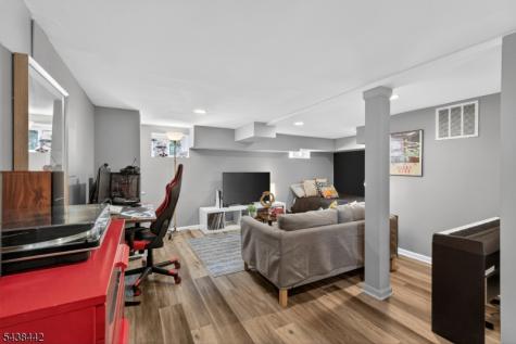 14 Gray Street Montclair NJ 07042
