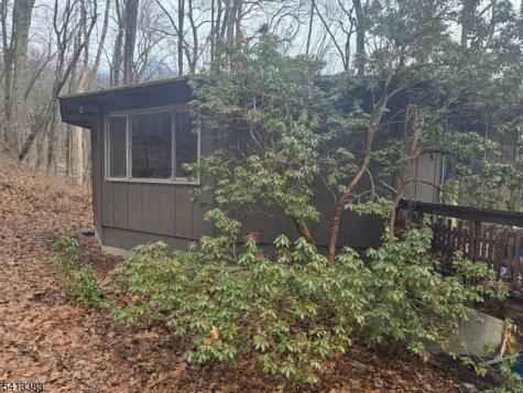 20 Wishing Well Road Blairstown NJ 07832