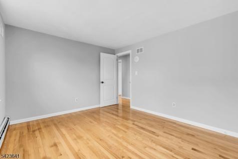 24 Hollywood Avenue Cranford NJ 07016