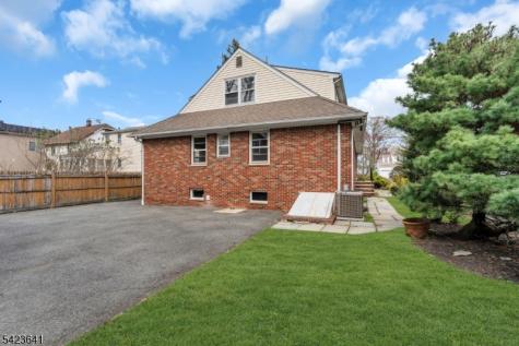 24 Hollywood Avenue Cranford NJ 07016