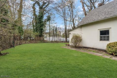 24 Hollywood Avenue Cranford NJ 07016