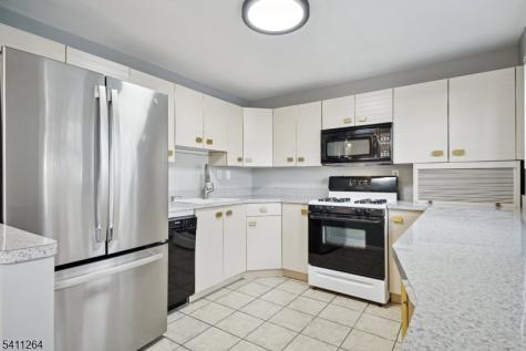14 Mellon Avenue West Orange NJ 07052