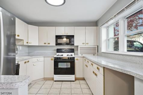 14 Mellon Avenue West Orange NJ 07052