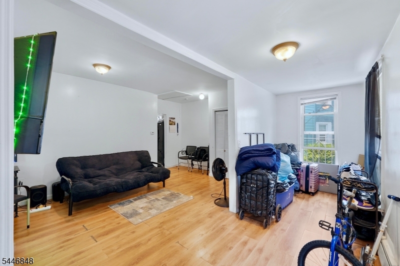17 Highland Terrace Irvington NJ 07111