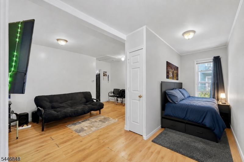 17 Highland Terrace Irvington NJ 07111