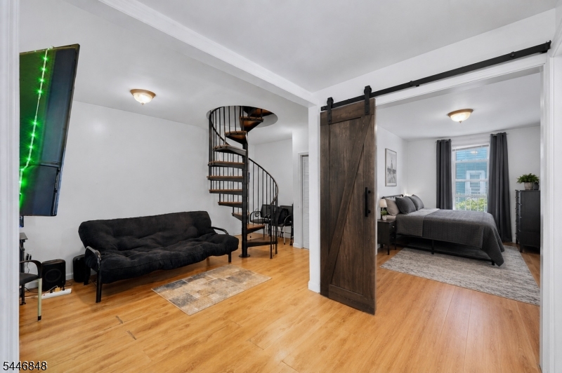 17 Highland Terrace Irvington NJ 07111