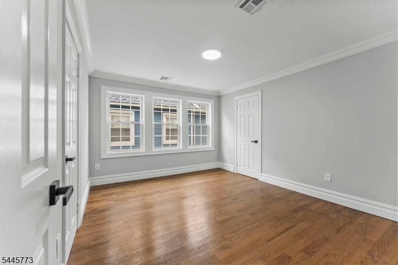 579 Newark Avenue Kenilworth NJ 07033
