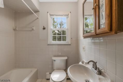 1 Linda Lane North Plainfield NJ 07060