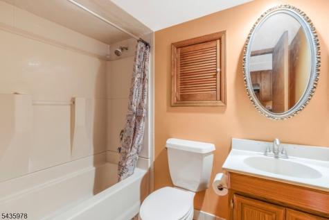 1 Linda Lane North Plainfield NJ 07060