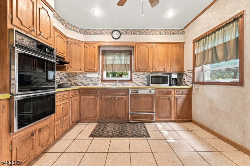 15 Candy Court Edison NJ 08817