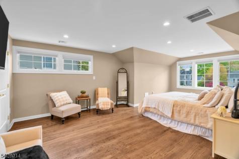 1050 Lawrence Avenue Westfield NJ 07090