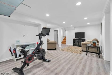 1050 Lawrence Avenue Westfield NJ 07090