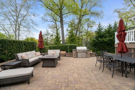 1050 Lawrence Avenue Westfield NJ 07090